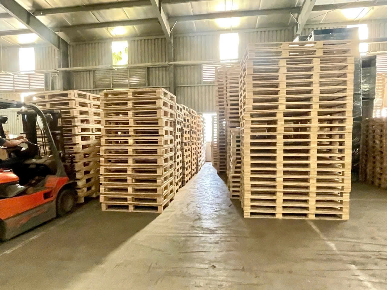 Pallet ván ép xuất khẩu – Đạt chuẩn, giá tốt | Xưởng BNG