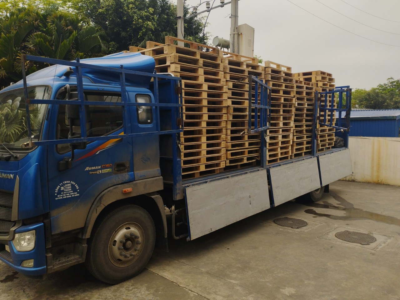 pallet gỗ cũ ở tại hải dương