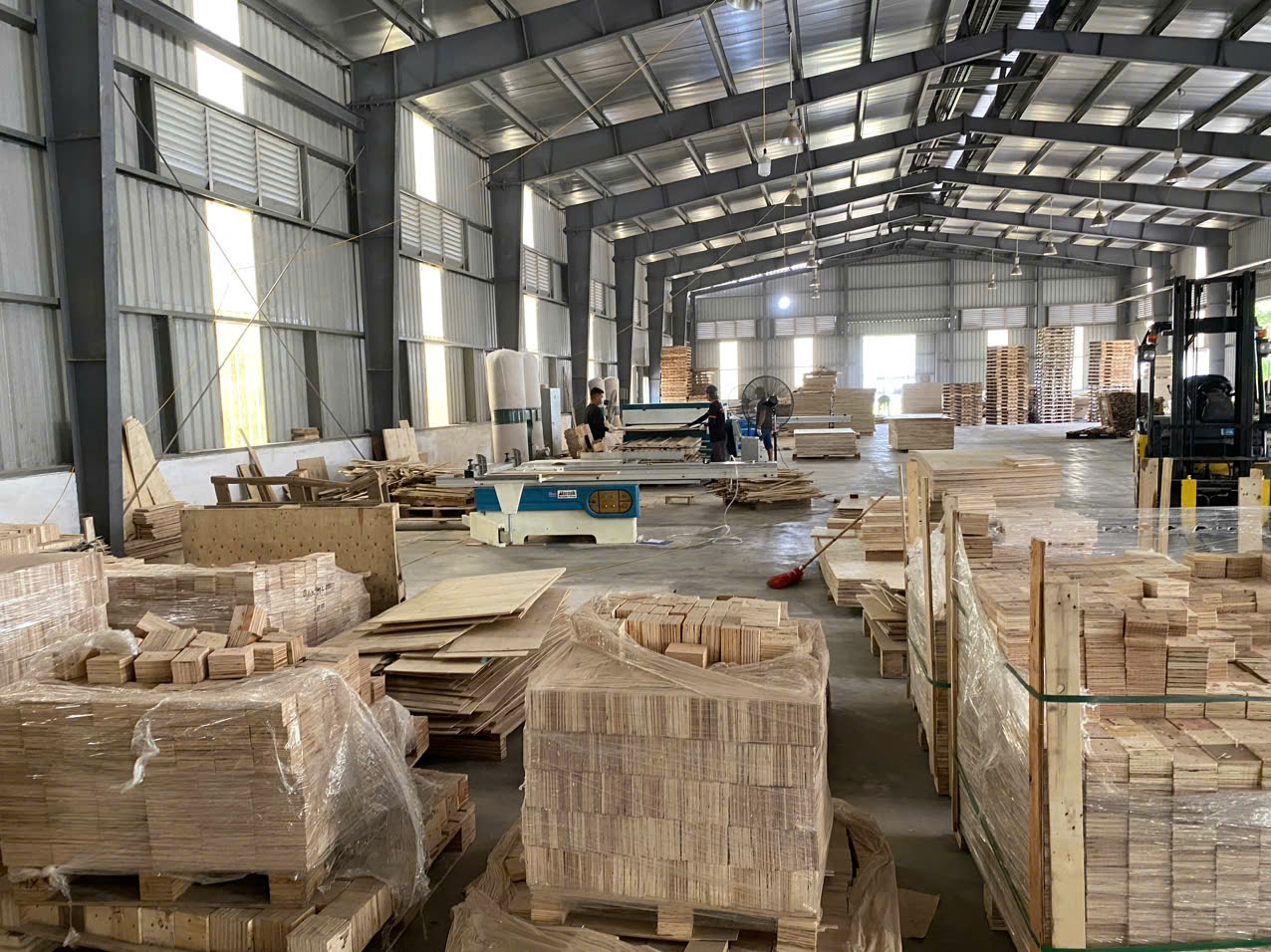 Xưởng Sản Xuất Pallet Gỗ Bắc Giang